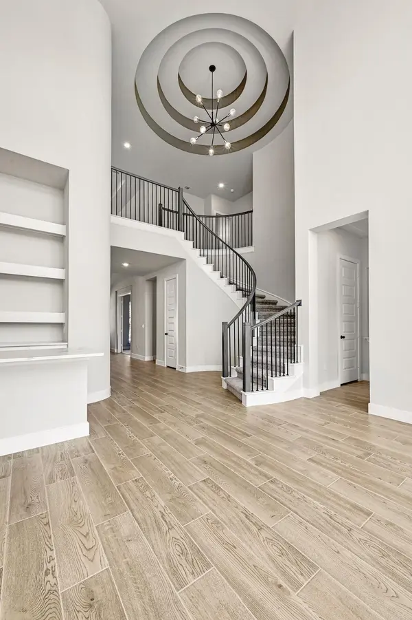 7425 Desert Needle DR, Lago Vista, TX 78645