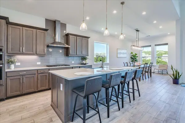 1725 Sunset Vista CV, Leander, TX 78641