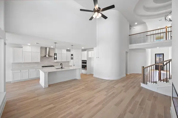 317 Horsemint LN, Georgetown, TX 78633