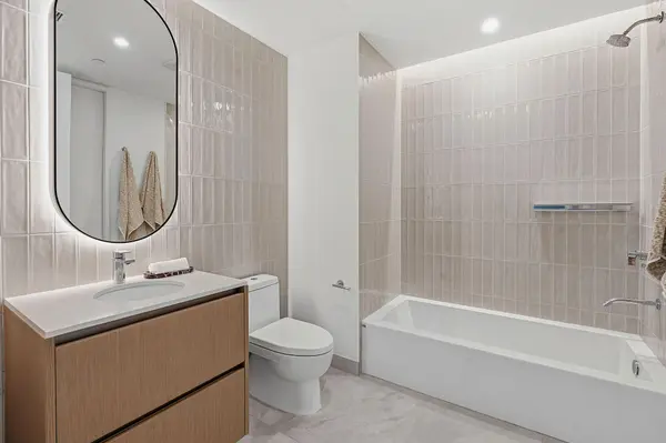610 Davis ST #4301, Austin, TX 78701