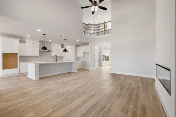 213 Horsemint LN, Georgetown, TX 78633