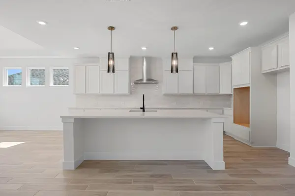 124 Meadow Beauty LN, Georgetown, TX 78633