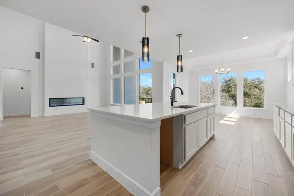 124 Meadow Beauty LN, Georgetown, TX 78633