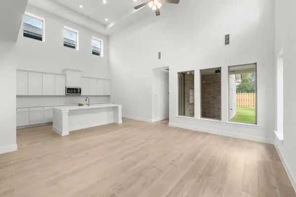 613 Buckaroo DR, Georgetown, TX 78633