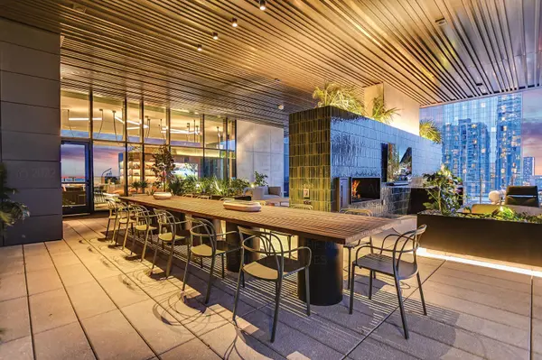 610 Davis ST #2110, Austin, TX 78701