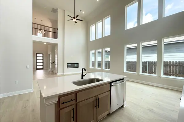 9609 Gladsome PATH, Manor, TX 78653