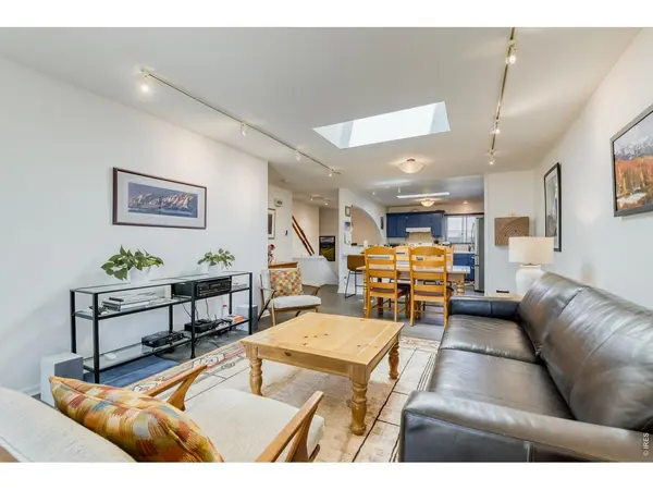 1566 Greenbriar, Boulder, CO 80305
