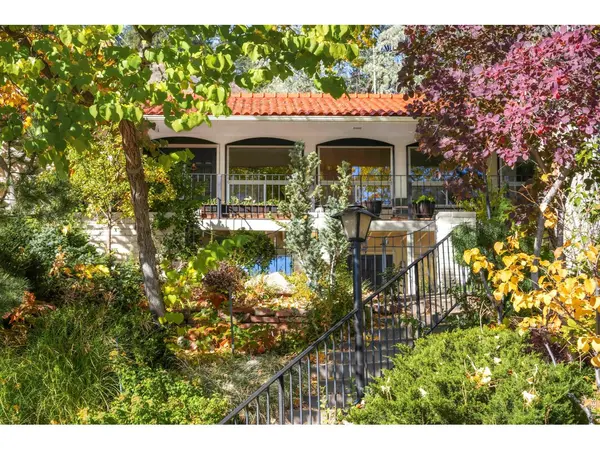 410 College, Boulder, CO 80302