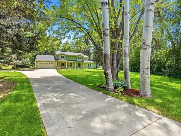 8140 Meadowdale, Niwot, CO 80503
