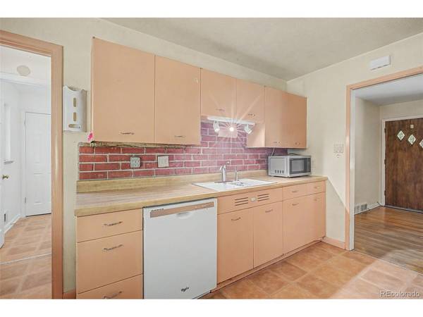 5326 E Atlantic, Denver, CO 80222