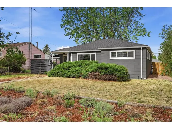 1049 Florence, Aurora, CO 80010