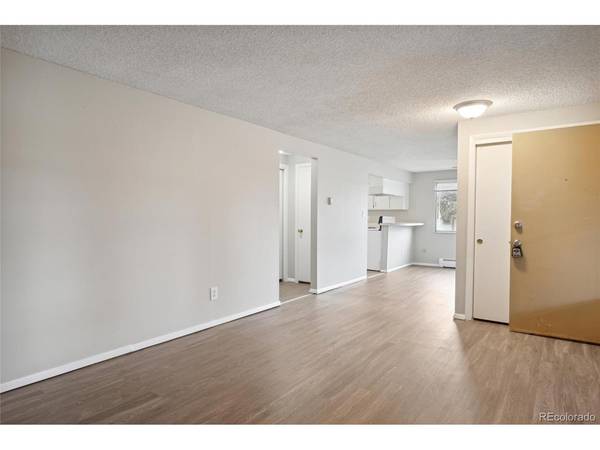 1014 17th, Longmont, CO 80501