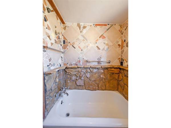 385 Pine, Del Norte, CO 81132
