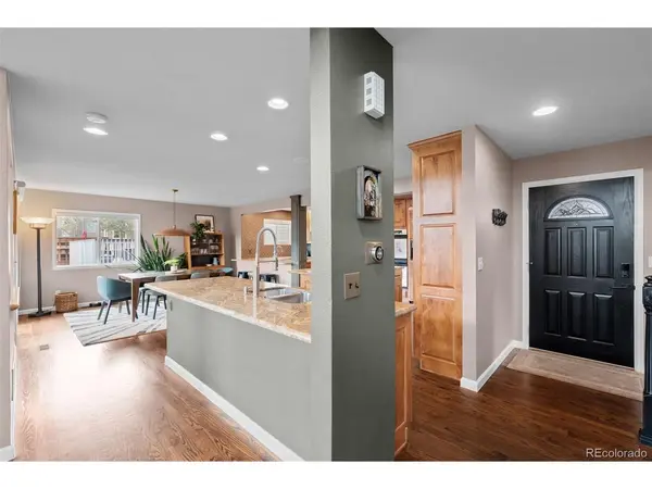 23716 Sunrose, Golden, CO 80401