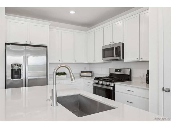 15979 Xanthia, Thornton, CO 80602