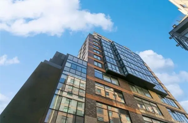 39-16 Prince ST #8E, Flushing, NY 11354