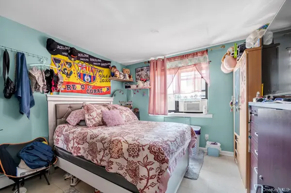 5732 Xenia ST, Corona, NY 11368