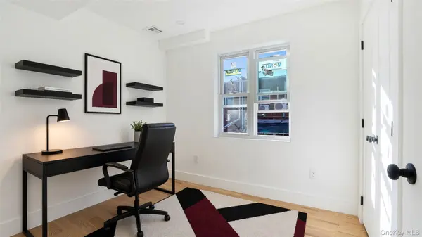 1011 E 221st ST, Bronx, NY 10469