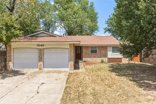 1061 W Main ST, Moore, OK 73160