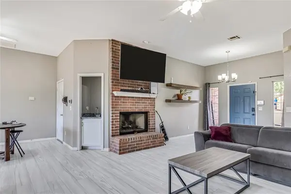 716 Woodbriar, Noble, OK 73068
