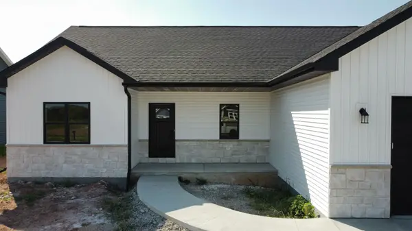 8339 MARLO AVE, Neenah, WI 54956