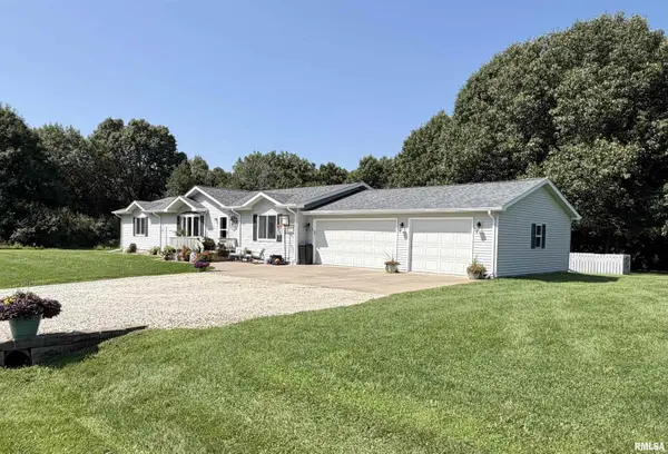 221 RIDGEWOOD CT, Dahinda, IL 61428