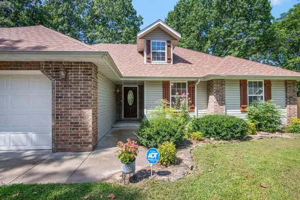 1496 S Alice Gayle CIR, Nixa, MO 65714