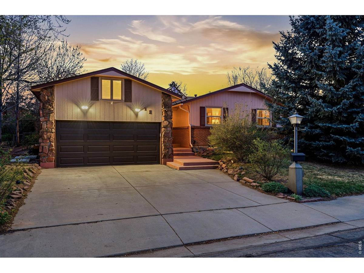 11 James, Longmont, CO 80501