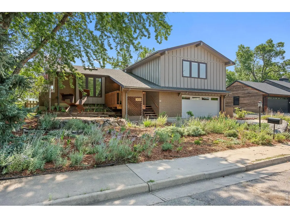 7458 Mount Sherman, Longmont, CO 80503