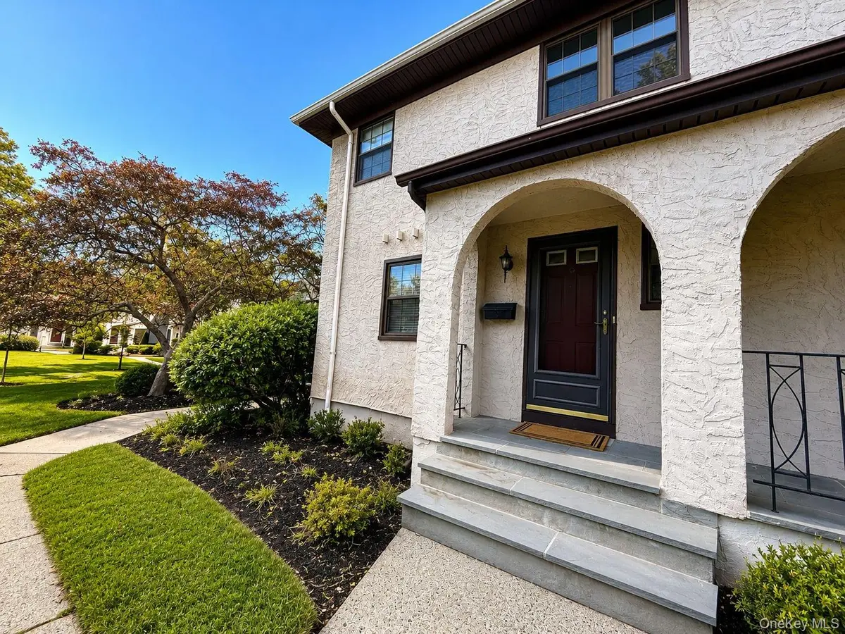 38 Somerset DR, Suffern, NY 10901