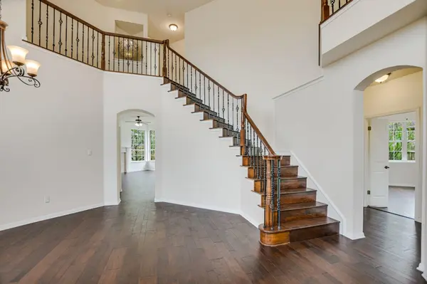 10201 Spicewood Mesa, Austin, TX 78759