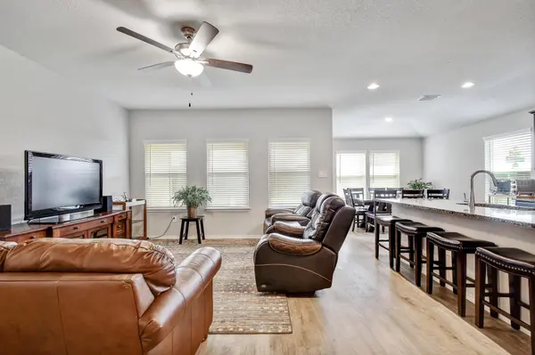 733 PEAK PLACE, Seguin, TX 78155