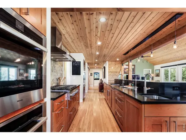300 Colard, Lyons, CO 80540