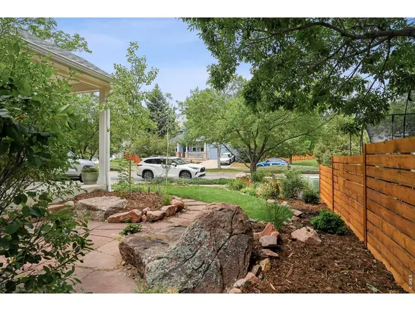 4882 Dakota, Boulder, CO 80304