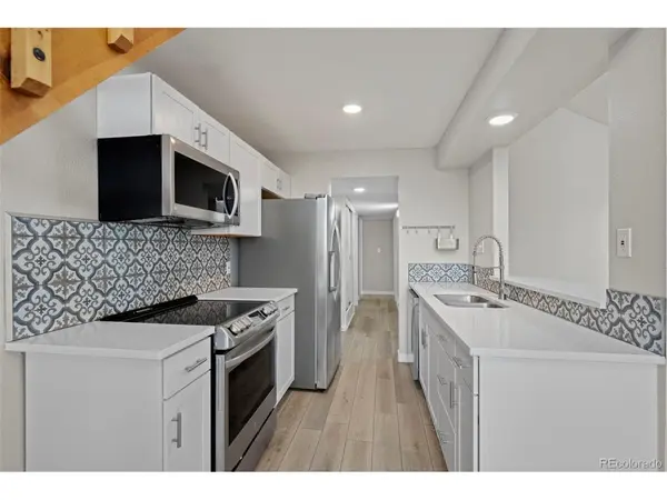3539 S Fairplay #B-10, Aurora, CO 80014