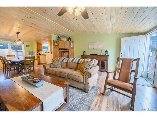 606 Shannon, Cotopaxi, CO 81223