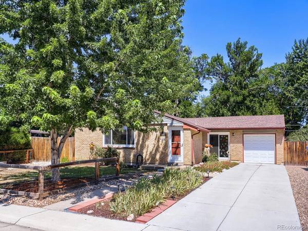 5990 Everett, Arvada, CO 80004