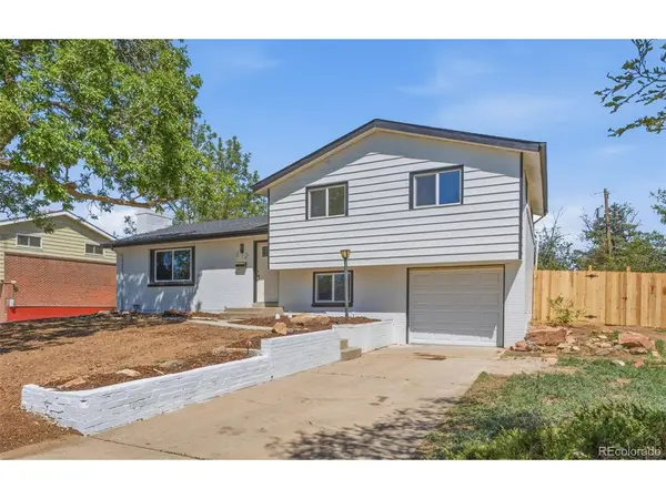 672 Elkhart, Aurora, CO 80011