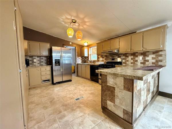 94 Palmer, Poncha Springs, CO 81242