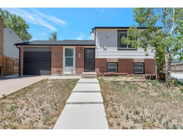 763 Centennial,  Bennett,  CO 80102
