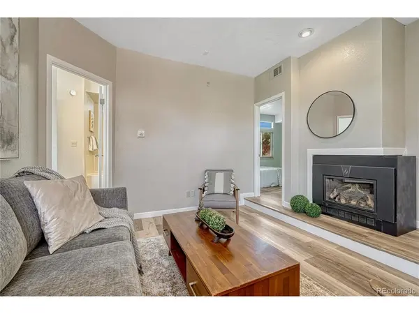 6001 S Yosemite #B101, Greenwood Village, CO 80111