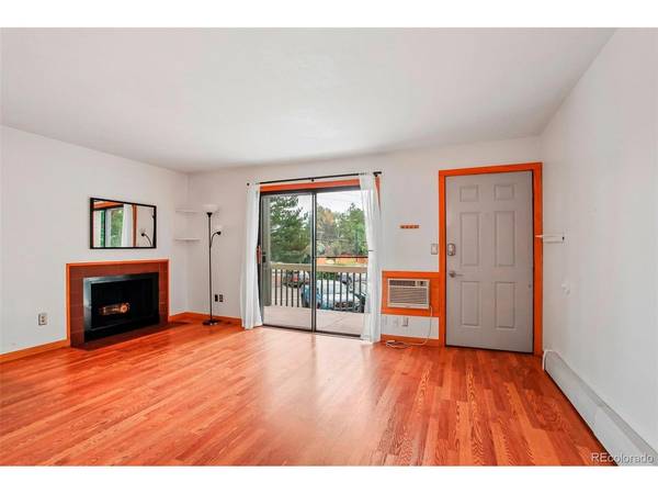 695 Manhattan #109, Boulder, CO 80303