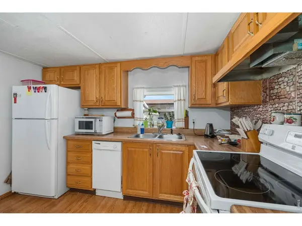 2200 37th ##8, Evans, CO 80620
