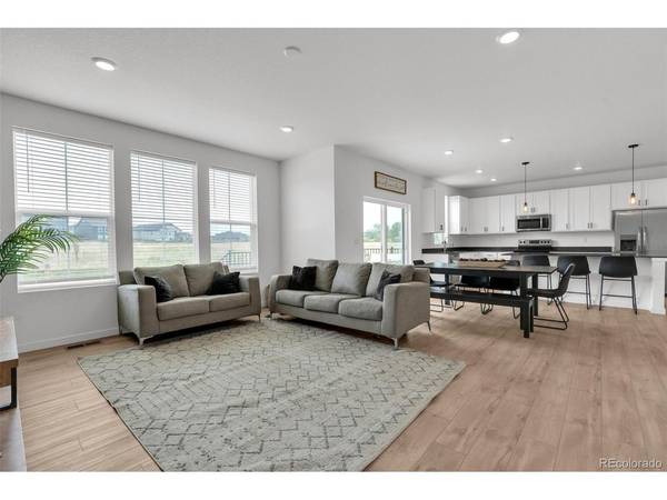 940 Thinleaf, Elizabeth, CO 80107
