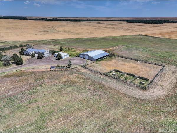 2406 Horrogate, Byers, CO 80103