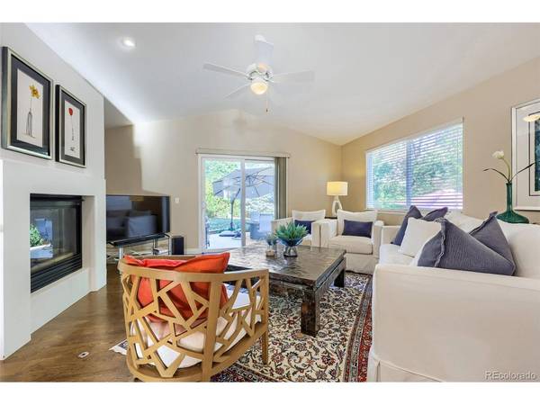 9435 High Cliffe, Littleton, CO 80129