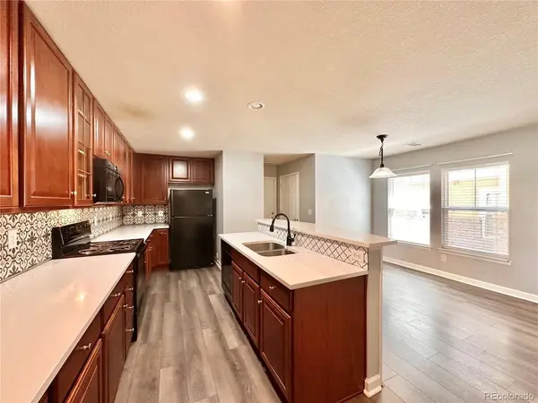 11833 Oak Hill #D, Commerce City, CO 80640