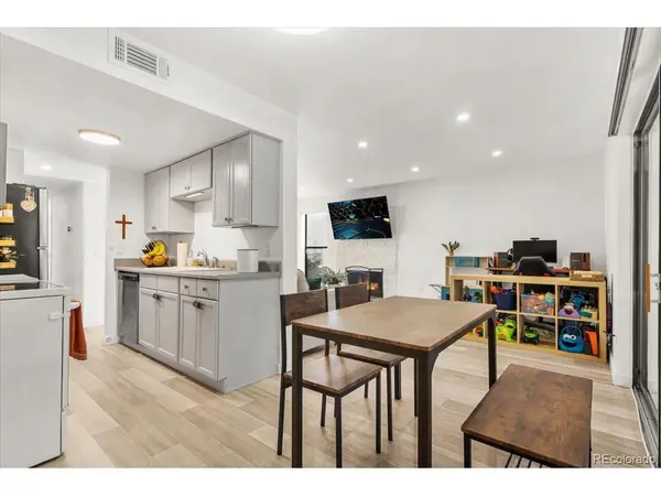6480 S Dayton #M04, Englewood, CO 80111