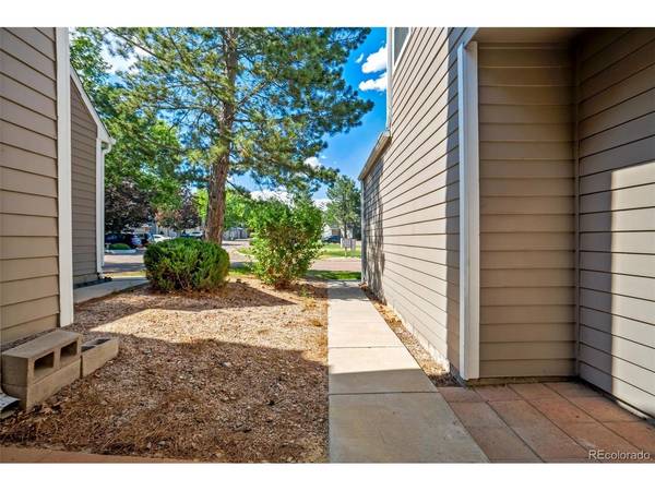 2046 Palm, Colorado Springs, CO 80918