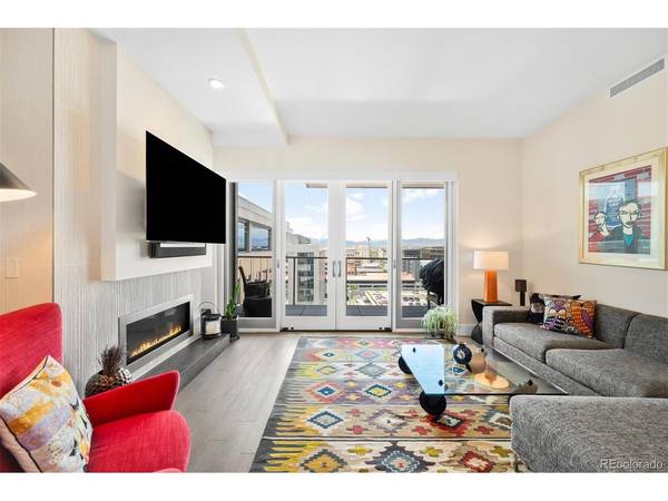 155 Steele #1017, Denver, CO 80206